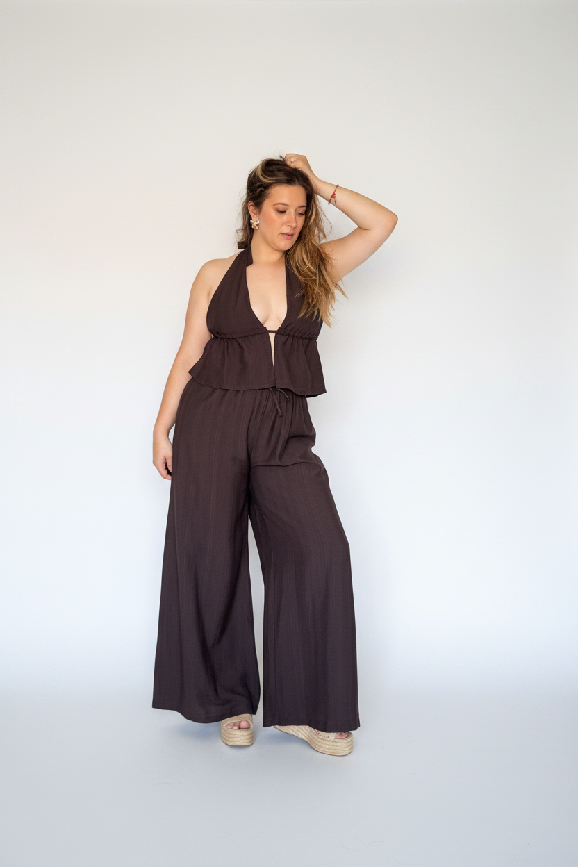 Conjunto chocolate - mano en cabeza
