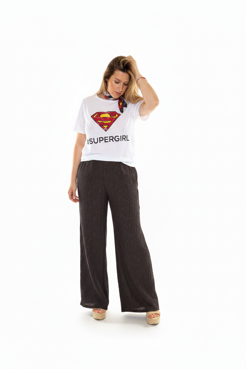 Supergirl frontal 2 - sin bolsillos